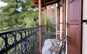 Filia'S Guesthouse Portaria